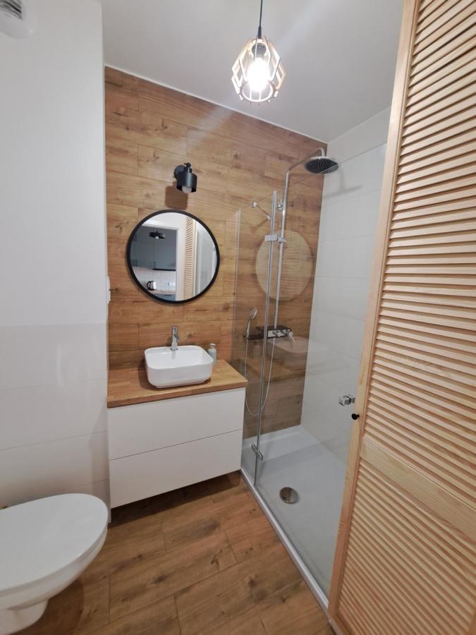 Airport Green Apartment Kl21 - Air Condition & Free Parking Варшава Екстериор снимка