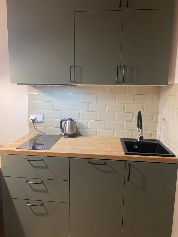 Airport Green Apartment Kl21 - Air Condition & Free Parking Варшава Екстериор снимка