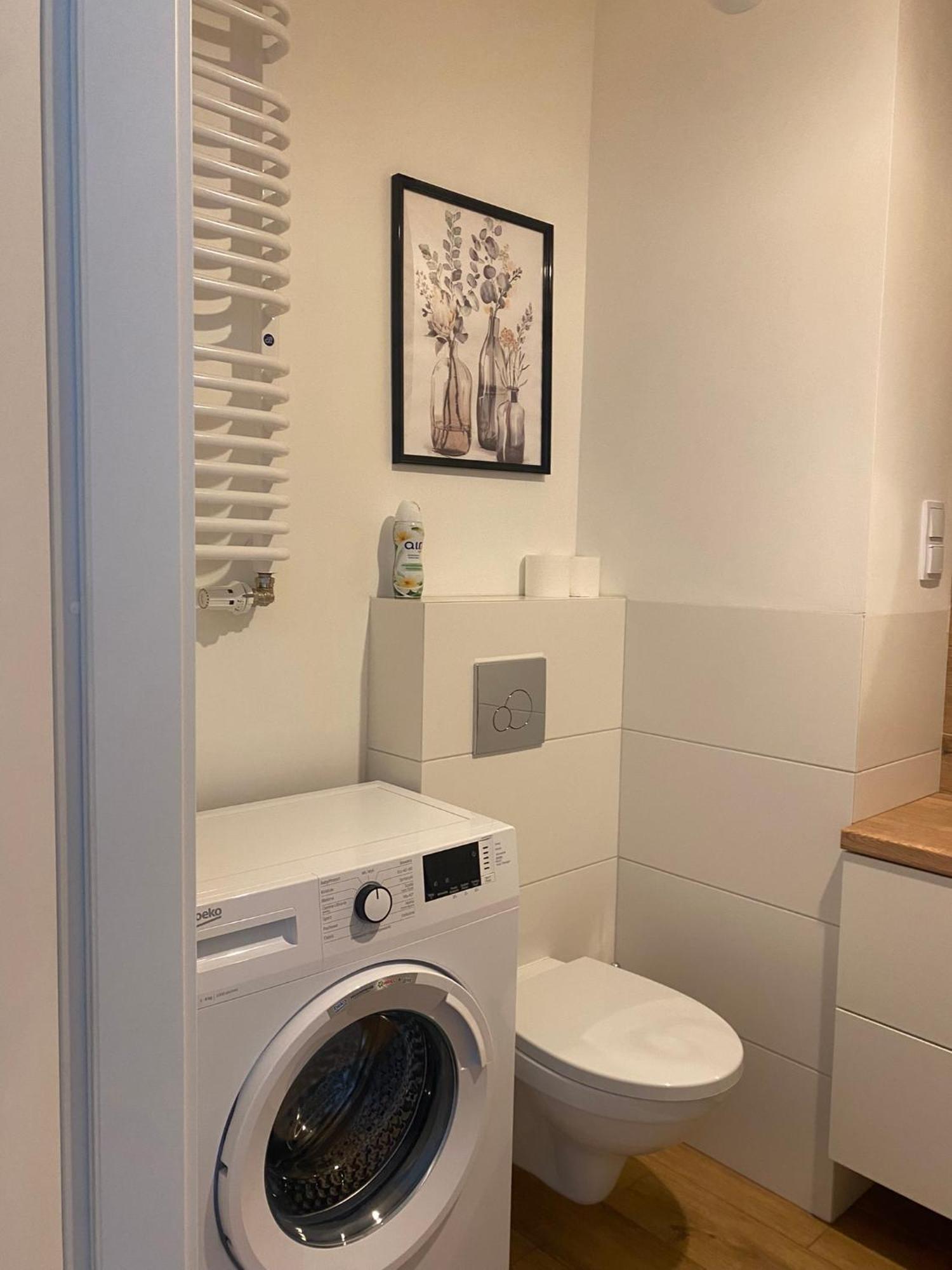 Airport Green Apartment Kl21 - Air Condition & Free Parking Варшава Екстериор снимка